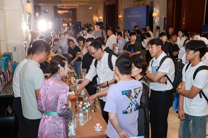 1750333744898973.jpg 11.觀展環(huán)節(jié).jpg
